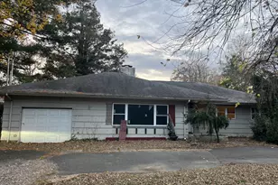 48 E Rogues Path, Huntington Station, NY 11746 - Photo 3