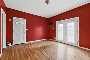 48 E Rogues Path, Huntington Station, NY 11746 - Photo 15