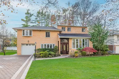 38 Lake Drive, Manhasset Hills, NY 11040 - Photo 3