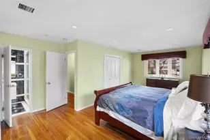 38 Lake Dr, Manhasset Hills, NY 11040 - Photo 23