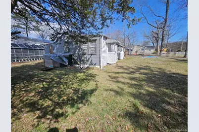 549 Granny Road, Medford, NY 11763 - Photo 3