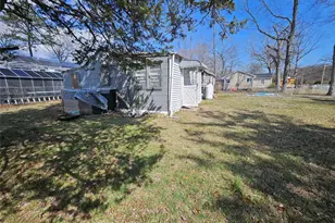 549 Granny Rd, Medford, NY 11763 - Photo 3