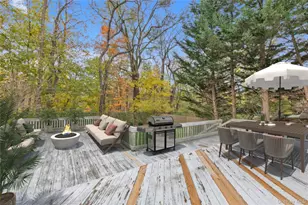 50 Jerome Dr, Glen Cove, NY 11542 - Photo 13