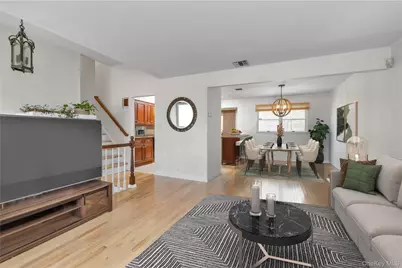 50 Jerome Drive, Glen Cove, NY 11542 - Photo 5