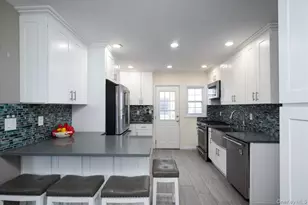 48 Rosebud Ave, Merrick, NY 11566 - Photo 9