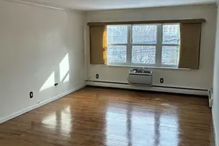 206 Farber Dr, West Babylon, NY 11704 - Photo 5