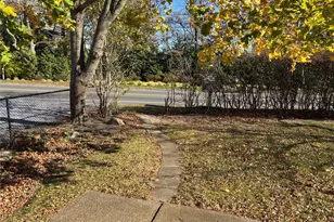 40 Canoe Place Rd, Hampton Bays, NY 11946 - Photo 3