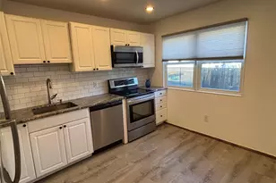 40 Canoe Place Rd, Hampton Bays, NY 11946 - Photo 11