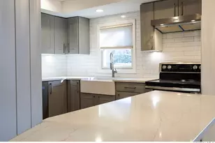 58 Hauppauge Rd, Hauppauge, NY 11788 - Photo 7