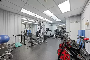 2 Alhambra Dr, Oceanside, NY 11572 - Photo 21