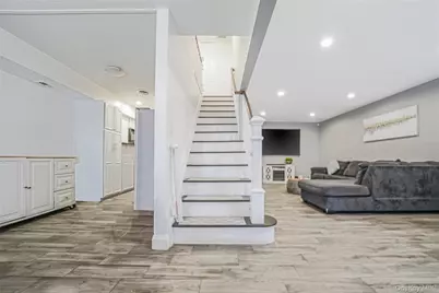 2 Alhambra Drive, Oceanside, NY 11572 - Photo 9