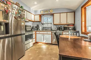 25 Stillwell St, Huntington, NY 11743 - Photo 5