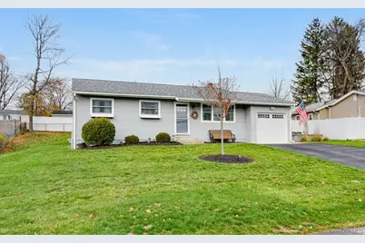 29 Wedgewood Road, Fishkill, NY 12524 - Photo 3