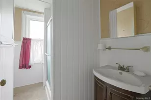 25 E Broome St, Port Jervis, NY 12771 - Photo 15