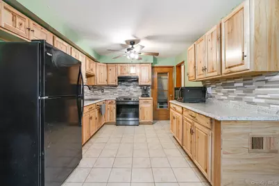 15 Franklin Road, Hyde Park, NY 12538 - Photo 9