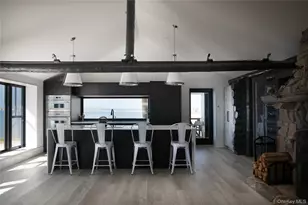 610 Park Ave, Mattituck, NY 11952 - Photo 9