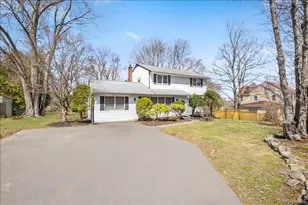496 Granite Springs Rd, Yorktown Heights, NY 10598 - Photo 3