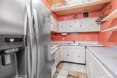 115 Dehaven Drive #114, Yonkers, NY 10703 - Photo 5