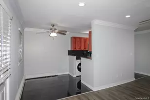 656 Veterans Hwy, Hauppauge, NY 11788 - Photo 5