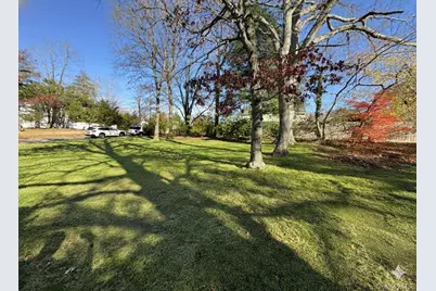 4 Washington Avenue, Smithtown, NY 11787 - Photo 23