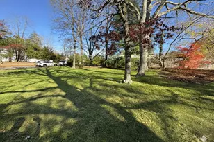 4 Washington Ave, Smithtown, NY 11787 - Photo 23