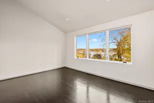 369 E Shore Rd, Great Neck, NY 11023 - Photo 33