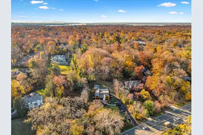 369 E Shore Road, Great Neck, NY 11023 - Photo 45