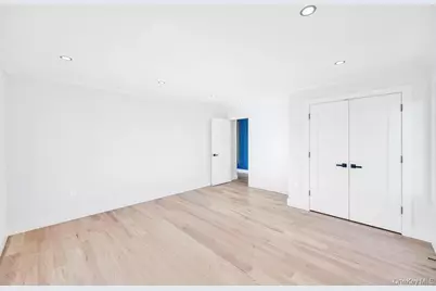 41 Coachman Lane, Levittown, NY 11756 - Photo 23