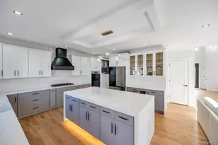 41 Coachman Ln, Levittown, NY 11756 - Photo 3