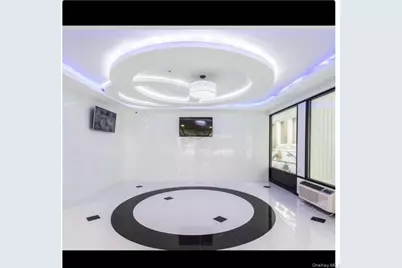 5 Grace Avenue #2J, Great Neck, NY 11021 - Photo 9