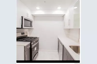 5 Grace Avenue #2J, Great Neck, NY 11021 - Photo 7