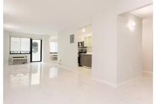 5 Grace Ave, Great Neck, NY 11021 - Photo 11