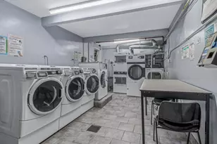 241-20 Northern Blvd, Little Neck, NY 11362 - Photo 17