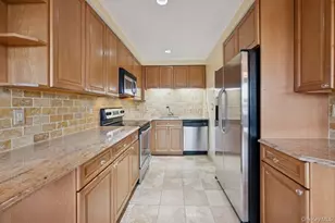 166-26 Powells Cove Blvd, Whitestone, NY 11357 - Photo 5