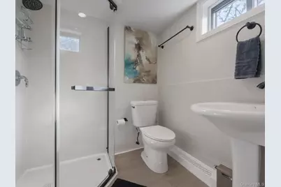 143 Oak Street, Amityville, NY 11701 - Photo 21