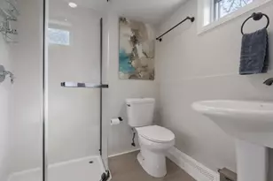 143 Oak St, Amityville, NY 11701 - Photo 21