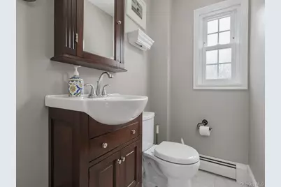 143 Oak Street, Amityville, NY 11701 - Photo 19