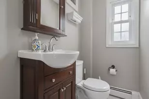 143 Oak St, Amityville, NY 11701 - Photo 19