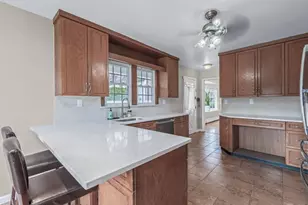 143 Oak St, Amityville, NY 11701 - Photo 23