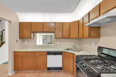 1 Juniper Court, Peekskill, NY 10566 - Photo 11