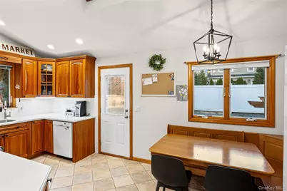 1734 Roberta Lane, Merrick, NY 11566 - Photo 17