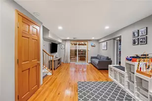 1734 Roberta Ln, Merrick, NY 11566 - Photo 25