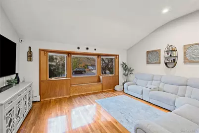 1734 Roberta Lane, Merrick, NY 11566 - Photo 13