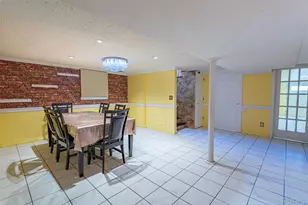 244-19 Grand Central Pkwy, Douglaston, NY 11362 - Photo 29