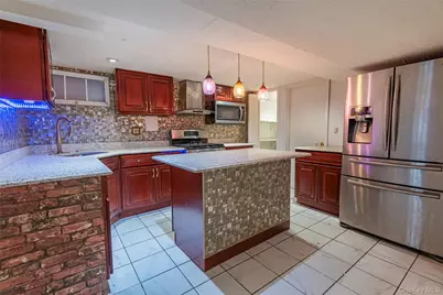 244-19 Grand Central Parkway, Douglaston, NY 11362 - Photo 25