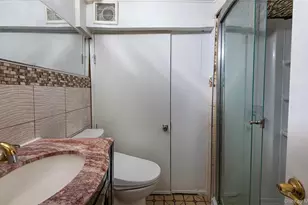 244-19 Grand Central Pkwy, Douglaston, NY 11362 - Photo 23