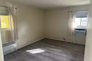 141 Edmunton Dr, North Babylon, NY 11703 - Photo 21