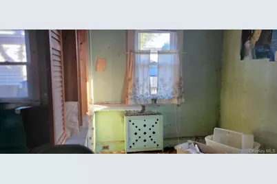 11 45th Street, Lindenhurst, NY 11757 - Photo 7