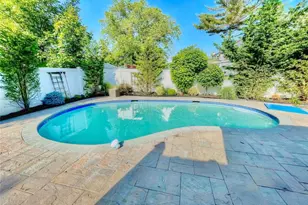 266 Thompson Ave, Oceanside, NY 11572 - Photo 3