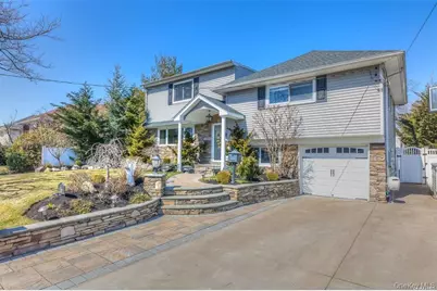 266 Thompson Avenue, Oceanside, NY 11572 - Photo 17